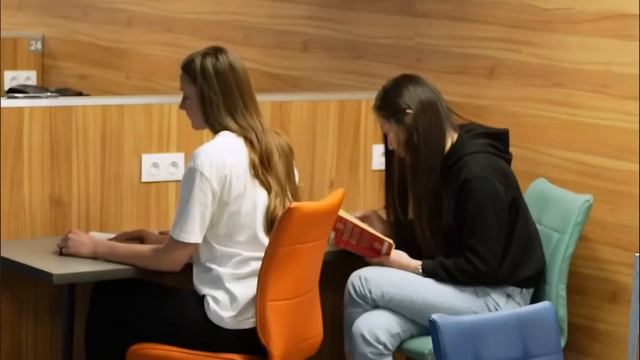 @AkStar AKStar Guitar Prank! ♥️ Please... Subscribe 🙏☃️