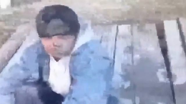 ПРИКОЛЫ С АЛКАШАМИ И БОМЖАМИ ДРАКИ АЛКАШИ ЖГУТ ПОДБОРКА ПРИКОЛОВ С АЛКАШАМИ УГА РЖАЧ ЮМОР