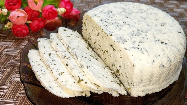 Покупаю Молоко и Кефир и варю Сыр в в домашних условиях. Творожный Сыр с зеленью. Вкусно и быстро