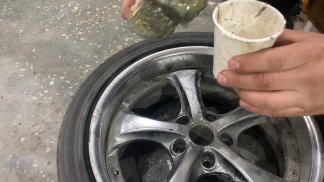 Смывка старой краски с дисков Work