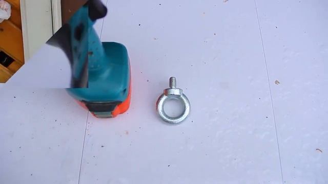 КАЧЕЛЬ НА ДАЧЕ СВОИМИ РУКАМИ! КАК ПОДВЕСИТЬ КАЧЕЛЬ. КАК ЗАКРЕПИТЬ КАЧЕЛЬ НА ДАЧЕ.