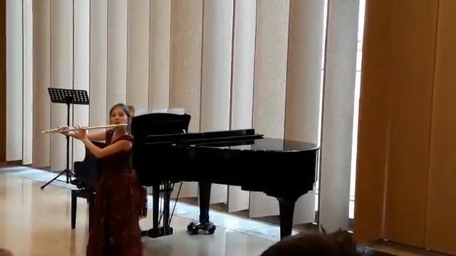 Ж. Металлиди Лунная дорожка, исп. Слюсаренко Елена, Ханжина Елизавета