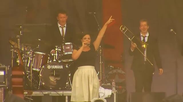 !!! Caro Emerald Live A Night Like This @ Sziget 2012 !!!