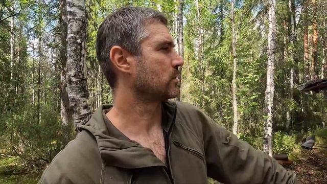 Живу в старой лесной избе. Изба Глухариная. Работаю бензопилой Kroff