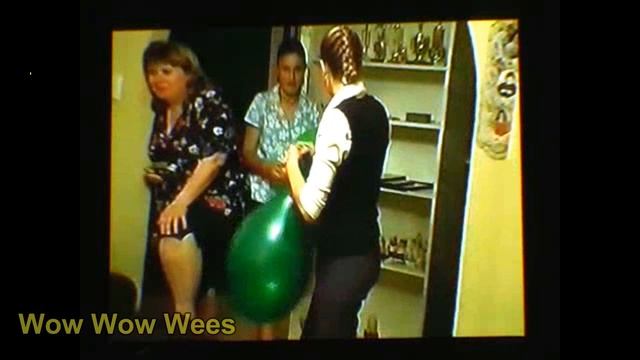 BALLOON PARTY ! Balloon Games! Let's Blow Balloons! Singalong