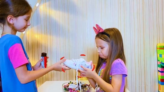 Полина и забавная история как Для детей