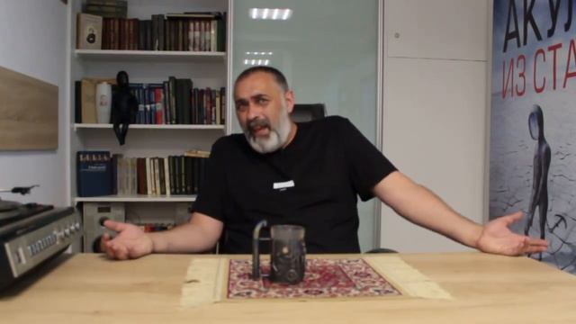 Дыра в штурманских штанах/ Акулы из стали/ Читает Эдуард Овечкин