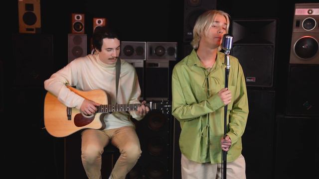 Саша Акела - Синие глаза (Live Акустика)