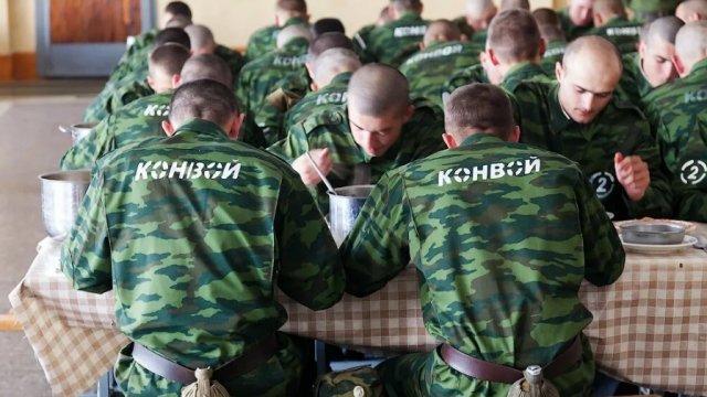 Срок и нахождение в дисбате! Как дисбат дает возможность перевоспитаться. Солдаты, суровость