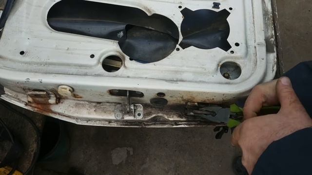 Ремонт дверной петли  ВАЗ 2109