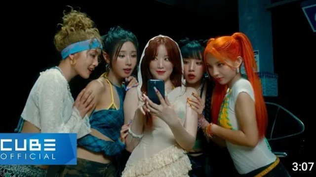 (G)i-dle "klaxon" mv
