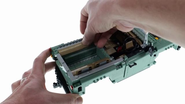 LEGO Icons 10317 Land Rover Classic Defender 90 - LEGO Speed Build Review