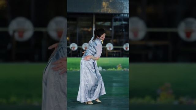 阿英,一名来自雍吉的家乡的舞者