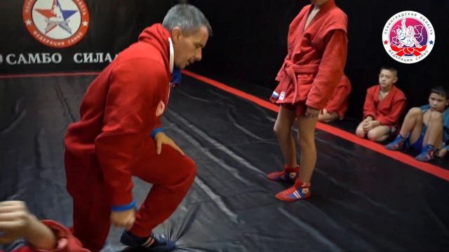 БРОСОК ЧЕРЕЗ СПИНУ С КОЛЕН! Мастер-класс по САМБО