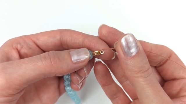 Как правильно зажать концевик для украшения, чтобы не сломать его