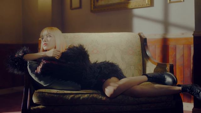 BLACKPINK - '불장난 (PLAYING WITH FIRE)' M⁄V