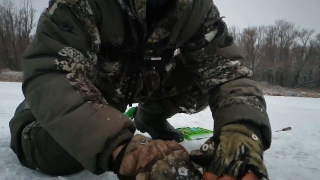 Ловля судака, сазана на ратлины, балансир, вибы, зимой со льда.mp4