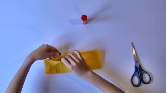 Фонарик из бумаги своими руками. Новогодний бумажный фонарик. Flashlight made of paper.