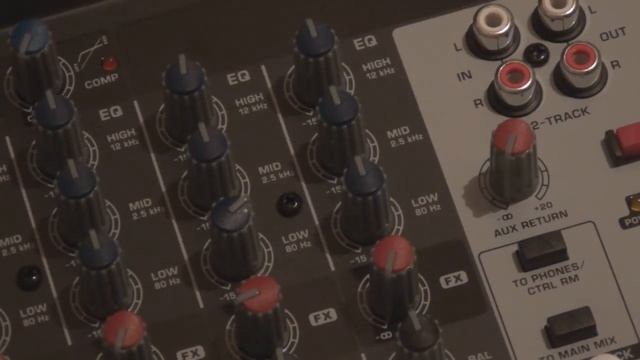 Обзор микшерного пульта Behringer Xenyx Q802Usb