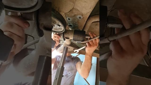 Сайлентблок задней балки Рено логан замена