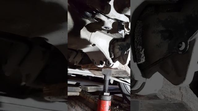 Как сорвать масляный поддон, с герметика
