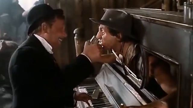 А у кафе метелица
