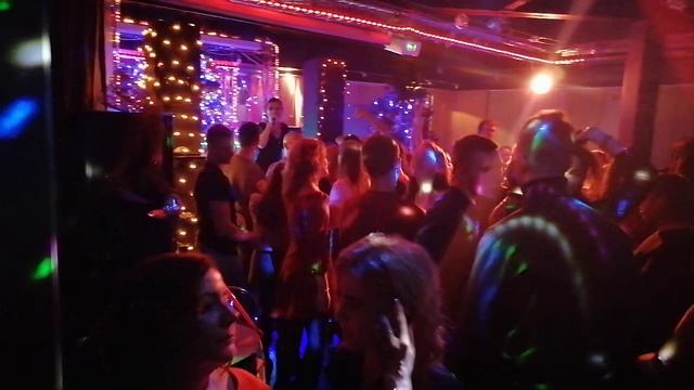 Новогодний концерт - Люсьен Lucien выступление в клубе.