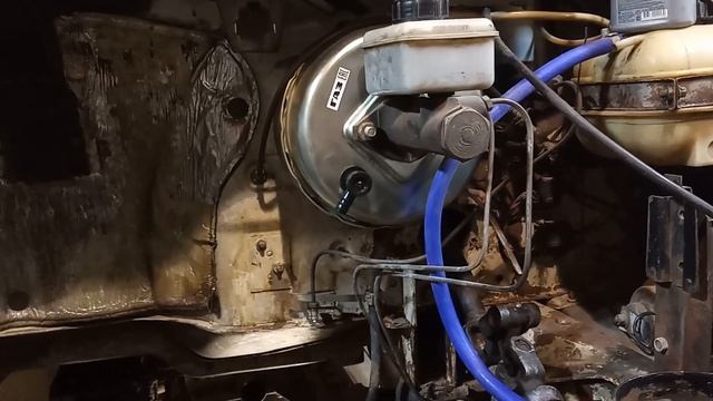 Если двигатель глохнет при торможении