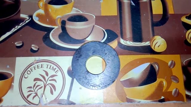 Как снять магнит с динамика не сломав его. Целый магнит из динамика быстро и легко