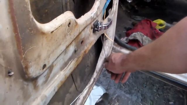 Замена переднего стеклоподъёмника ваз классика.