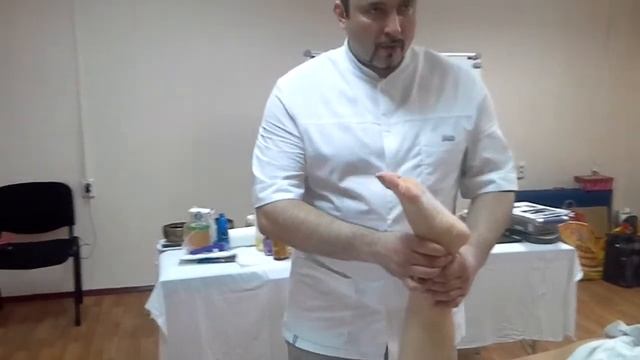 Как делать мануальный массаж икр ног