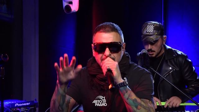 Filatov & Karas - Au Au (feat. Deepest Blue) (Live @Авторадио)