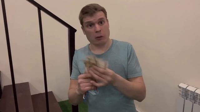 Пацаны зарабатывают на сдаче крови ?