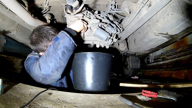 УАЗ Патриот. Замена масла в коробке, раздатке, мостах.