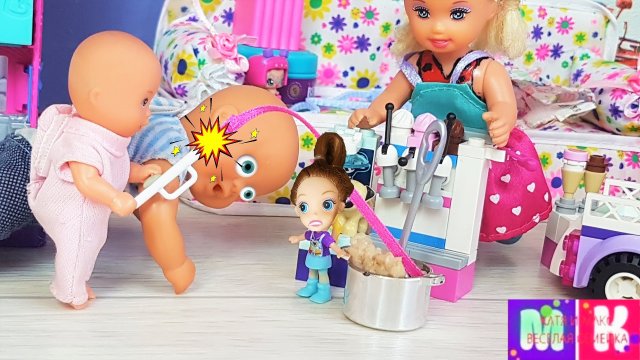 Катя и Макс веселая семейка превратили маму в куклу куклы мультики барби новые серии даринелка