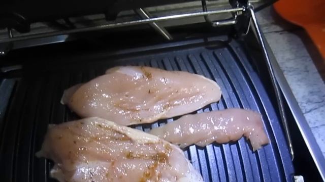 Куриная грудка на электрогриле. Пошаговый рецепт.
