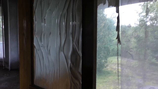 Города-призраки: СЕКРЕТНЫЙ заброшенный город СССР в лесу. Настоящий Чернобыль без радиации!