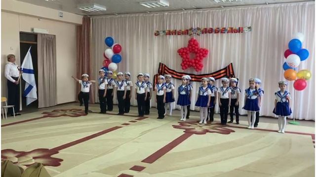 Смотр строя и песни в детском саду "Звездочка"