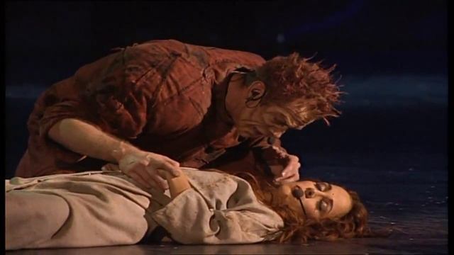 Notre Dame de Paris - Danse Mon Esmeralda (Garou)