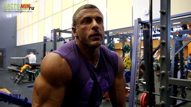 Невероятные плечи, как их качать - Станислав Линдовер!