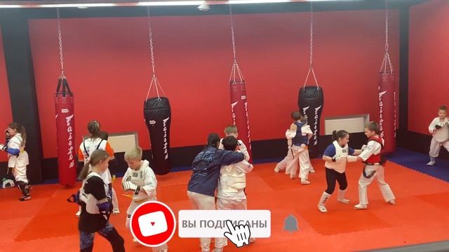 Тренировка по каратэ киокушинкай. Объясняю что и как. Каратэ дети.