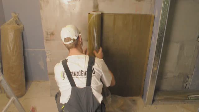 Звукоизоляция стены! Монтаж звукоизоляционной мембраной SoundGuard Membranе! RW 27 дБ! Толщина 2мм