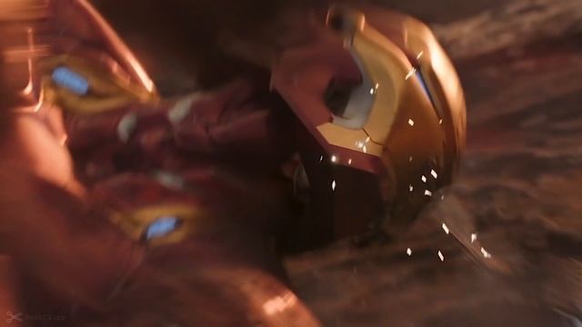 Avengers vs Thanos | Astronaut in the ocean