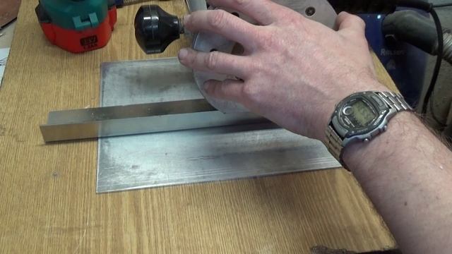 Как сделать простую шипорезку для ящичных соединений 2 часть