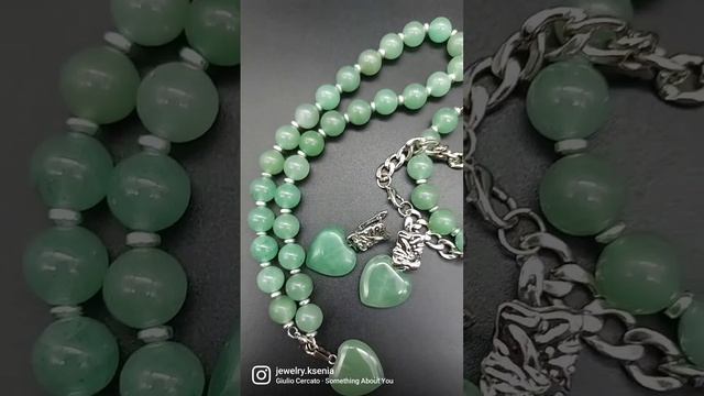 Украшения из натуральных камней.