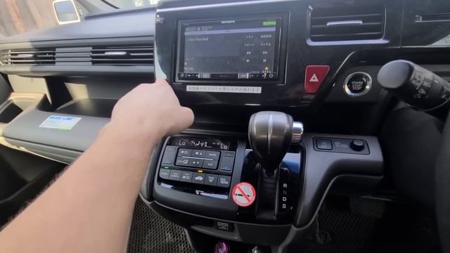 Honda Stepwgn 4WD. Самый полный обзор от А до Я. Такого вам другие не расскажут. Топовый минивэн.