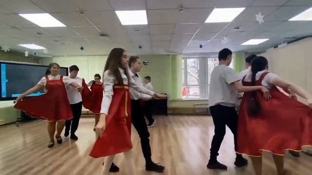 Танец "Деревенская дискотека" . Дети ГБОУ ТРОЦ "Солнышко"