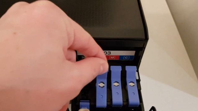 EPSON L3151 первый запуск, заправка и пример печати