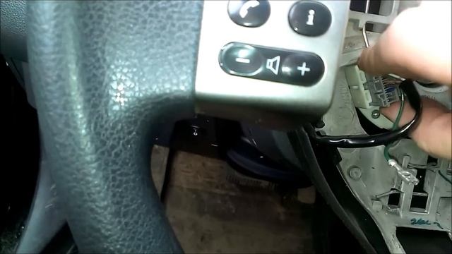 Снятие и разборка рулевого колеса.Ниссан Тиида.