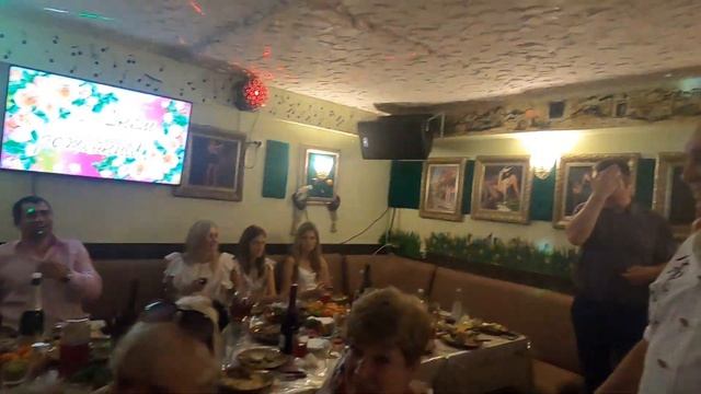 АЛКОГОЛЬ и ПЬЯНЫЕ ДЕВКИ.Закрытый корпоратив.Что происходит за закрытыми дверями ночью в Москве.